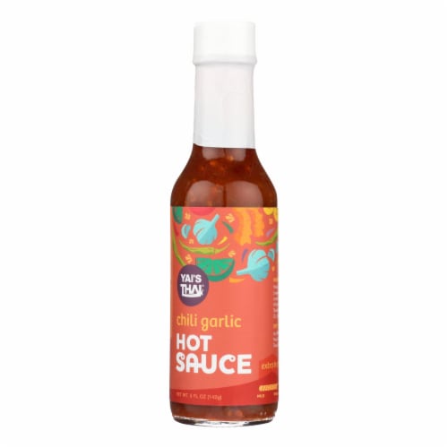 YaiS Thai Hot Sauce Chili Garlic Extra Hot  - Case of 12 - 5 oz. Perspective: front