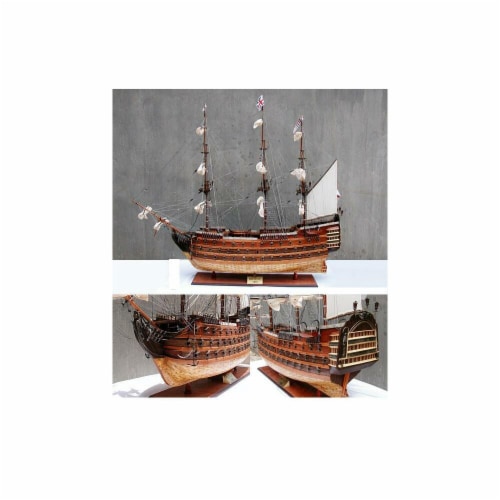 Old Modern Handicrafts  HMS Victory XL Model Boat Perspective: front