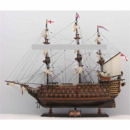 Old Modern Handicrafts T033 HMS Victory Mid Size EE Model Boat Perspective: front