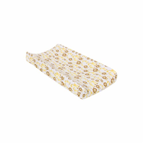 Miracle Baby MiracleWare Giraffes and Lions Muslin Changing Pad Cover Perspective: front