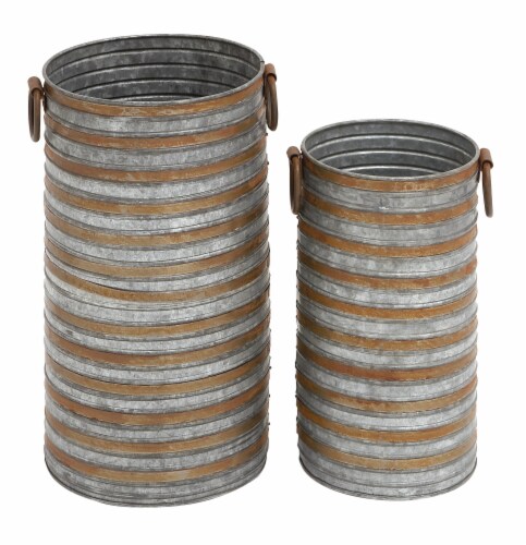Juniper + Iris Metal Farmhouse Planter - Grey Perspective: front