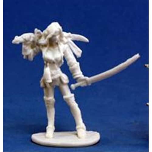 Reaper Miniatures 77131 Bones - Finaela- Female Pirate Perspective: front