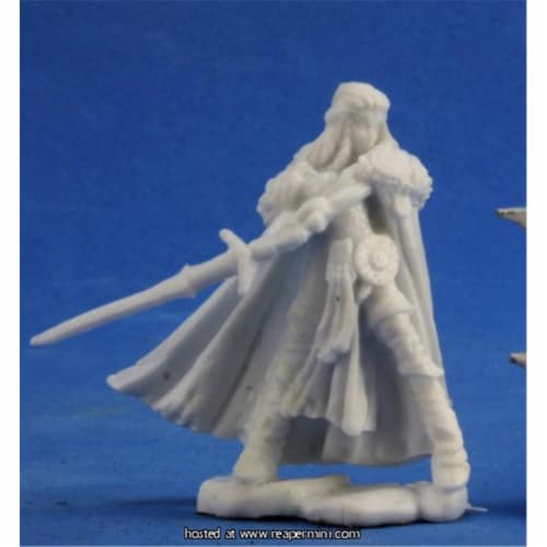 Reaper Miniatures REM77389 25mm Scale Highland Heroine - Bobby Jackson Perspective: front