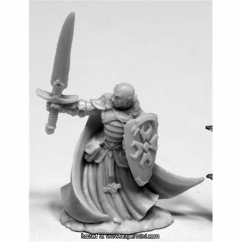 Reaper Miniatures REM77423 25mm Scale Sir Malcolm, Templar Lightbringer - Bobby Jackson Perspective: front