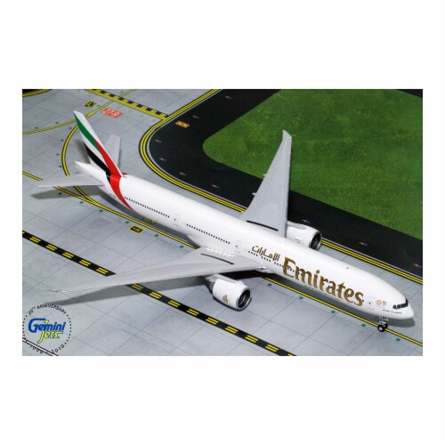 Gemini Jets G2UAE771 12.75 x 14.5 in. No. A6-ENU 777-300ER