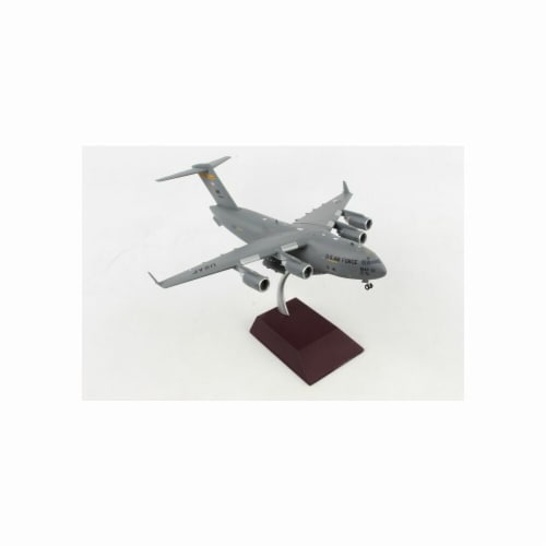Gemini200 G2AFO780 USAF C-17 1-200 Hawaiian ANG 05-5147 Diecast Airplane Model Perspective: front