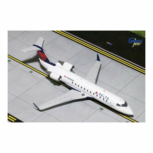 Gemini200 G2DAL793 Delta Airlines Bombardier CRJ200 Scale 1 by 200 Reg No. N430SW Perspective: front