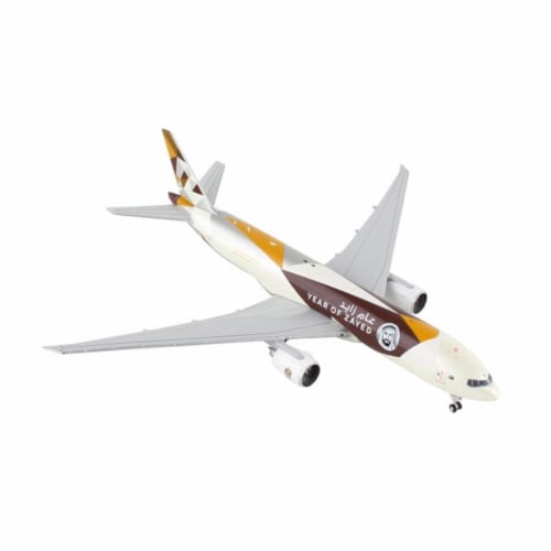 Gemini Jets GJ1812 Etihad Cargo 777F 1-400 Sheik Zayed Reg No. A6-DDE Diecast Airplane Model Perspective: front