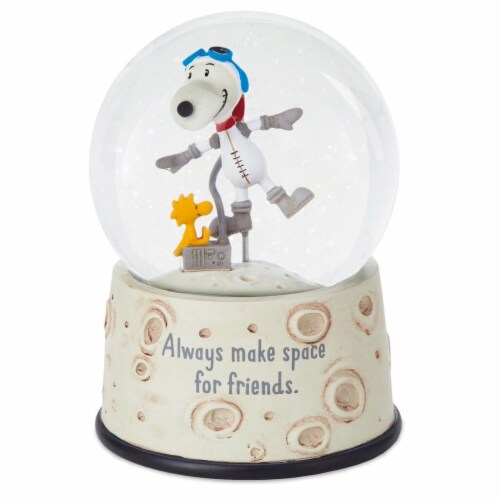 Hallmark Peanuts Make Space For Friends Astronaut Snoopy Snow Globe New W Tags 1 Pick n Save