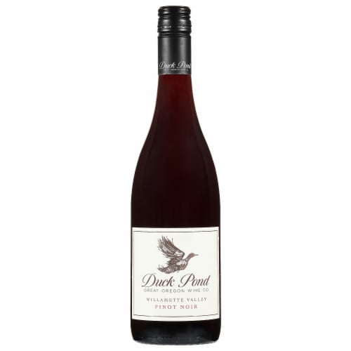 Duck Pond Pinot Noir Oregon Red Wine Perspective: front