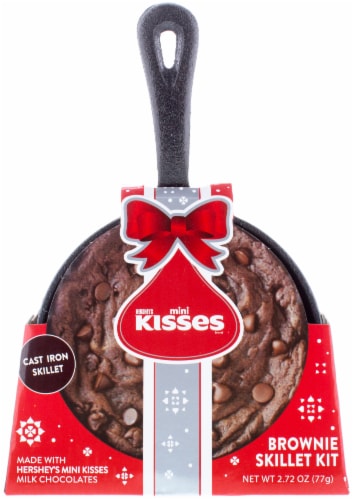 Galerie Holiday Hershey's Milk Chocolate Mini Kisses Brownie Skillet Kit Perspective: front