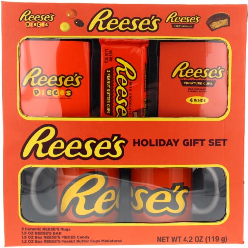Reese's Lovers Chocolate Mug Holiday Gift Set Perspective: front