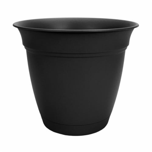 Akro Mils Attached Saucer Eclipse Pot - Black Perspective: front