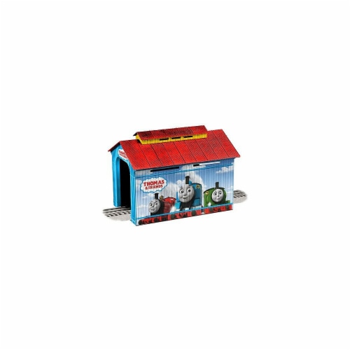 Lionel LNL1930130 Thomas & Friends Covered Bridge Figure Perspective: front