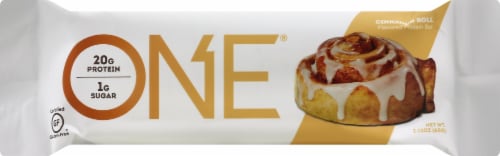 ONE BAR Cinnamon Roll Protein Bars Perspective: front