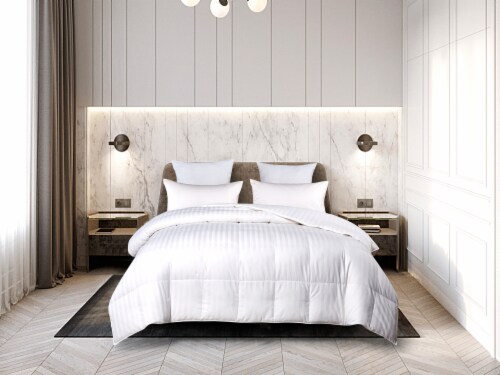 500 Thread Count All Season Down Comforter Perspective: front