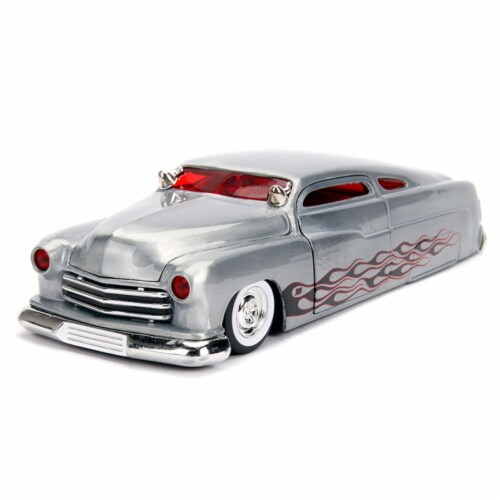 1 by 24 Scale Road Rats Hardtop Diecast Model Car for 1951 Mercury, Raw Metal Perspective: front