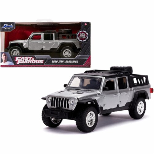 Jada 32031 2020 Jeep Gladiator Pickup Truck Silver with Black Top Fast & Furious Movie 1-32 D Perspective: front