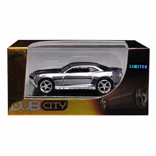 Jada 91309 2006 Chevrolet Camaro Concept Chrome Silver Dub City Limited Edition 1-64 Diecast Perspective: front