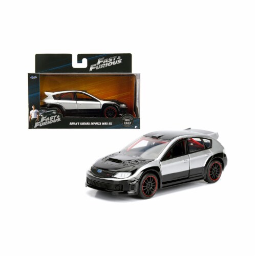 Jada Toys 98507 1 isto 32 Brians Subaru Impreza WRX STI Fast & Furious Movie Diecast Model Ca Perspective: front