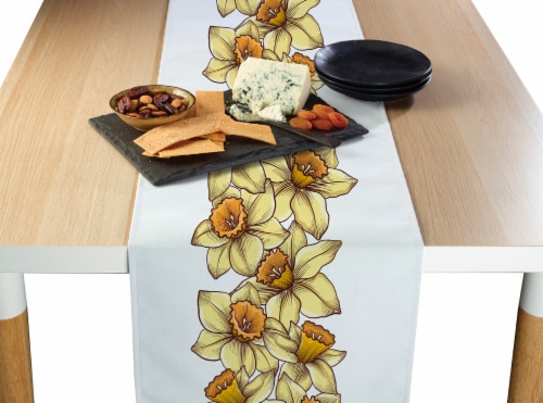 Table Runner, 100% Polyester, 14x108", Daffodil Garland Perspective: front