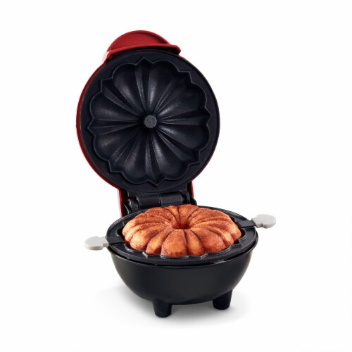 Dash Mini Bundt Cake Maker Red