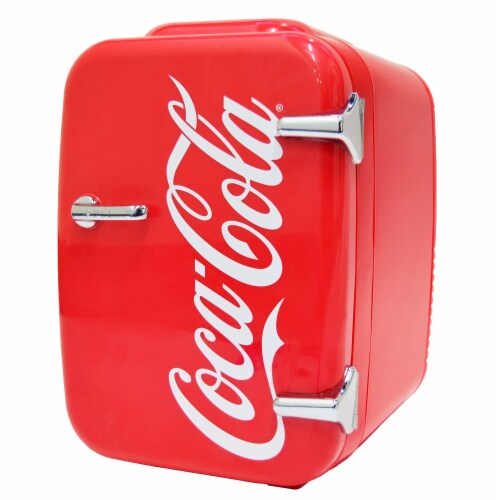 Cooluli Coca-Cola Vintage Chic 4 Liter Portable Compact Mini Fridge Perspective: front