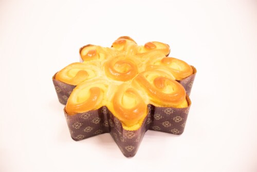 Brioche Gourmet Holiday Star Perspective: front