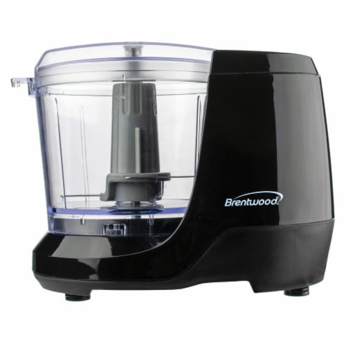 Brentwood MC-109BK 1.5 Cup Kitchen Countertop Mini Food Chopper Processor, Black Perspective: front