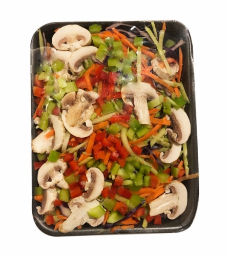 Fresh Kitchen Mushroom Stir Fry Blend Perspective: front