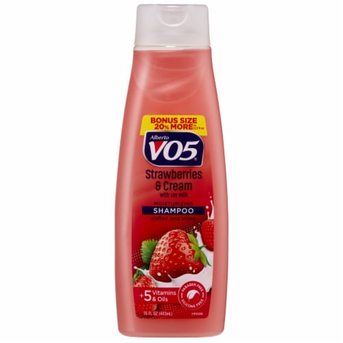 VO5® Strawberries & Cream Moisturizing Shampoo Perspective: front