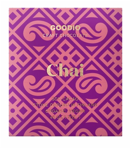 Goodio Chai Chocolate 50% Cacao Candy Bar Perspective: front