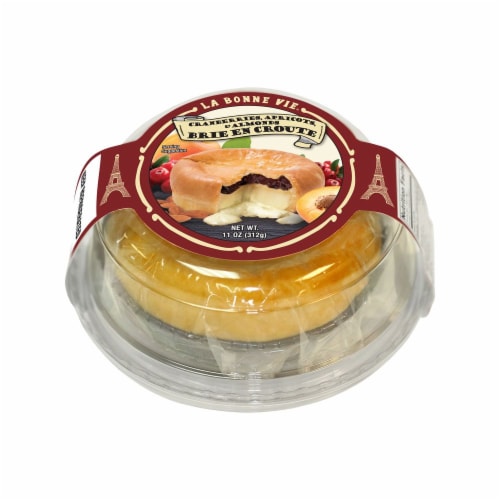 La Bonne Vie Cranberries Apricots & Almonds Brie en Croute Perspective: front