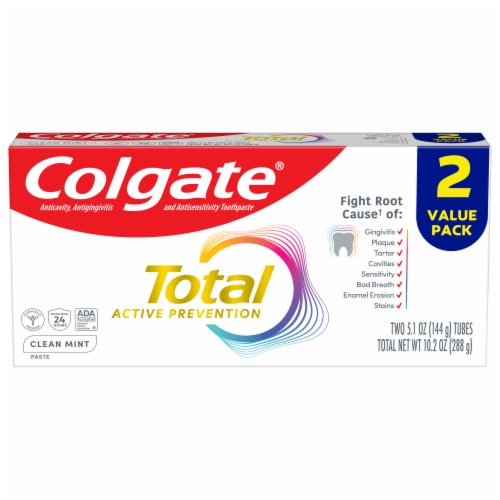 Colgate Total Clean Mint Toothpaste Perspective: front