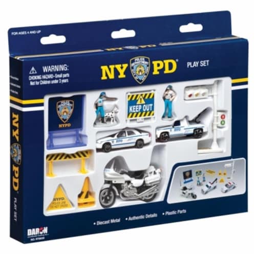 Daron Worldwide Trading RT8620 NYPD 14 Piece Playset Perspective: front