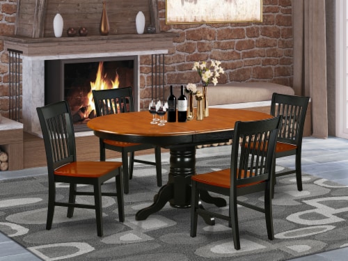 Self storing online table and chairs