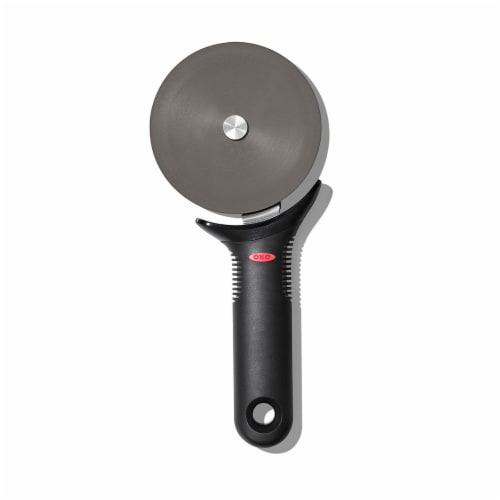 OXO Soft Works Pizza Wheel For Non Stick Pans Perspective: front