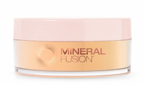 Mineral Fusion Flawless Finish Setting Powder Banana Perspective: front