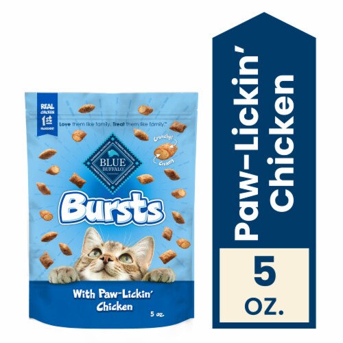 Blue Buffalo Bursts Crunchy & Creamy Cat Treats Paw-Lickin' Chicken Perspective: front
