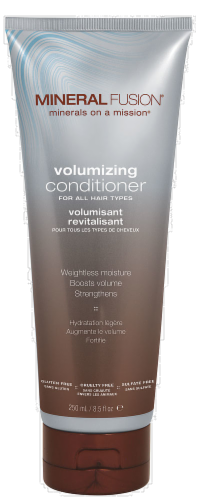 Mineral Fusion Volumizing Conditioner Perspective: front