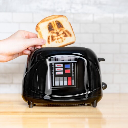 Uncanny Brands Star Wars The Mandalorian The Child Waffle Maker- Baby Yoda  Waffles, 1 - Kroger