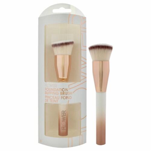 Flower Foundation Buffing Brush B1 Perspective: front