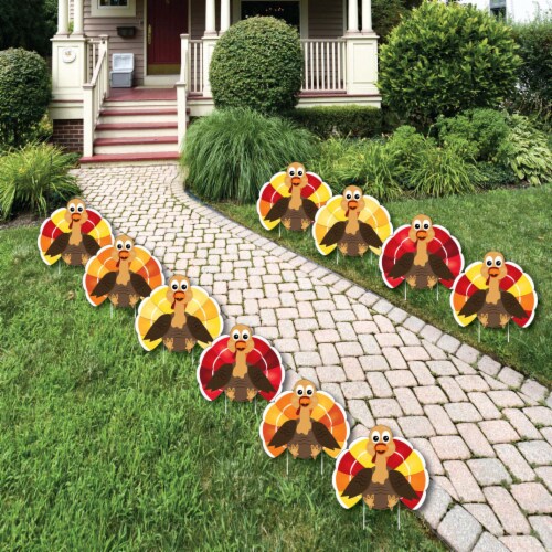 Outdoor outlet thanksgiving decorations