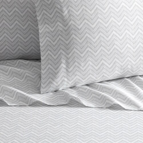 Alaina 3 or 4 Piece Sheet Set Super Soft Contemporary Striped Chevron grey king Perspective: front
