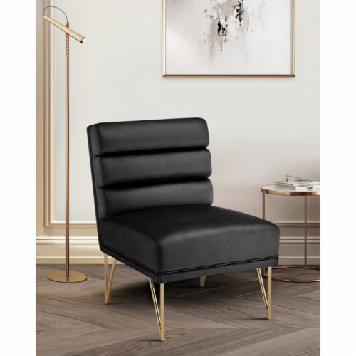Black velvet tufted 2025 chair