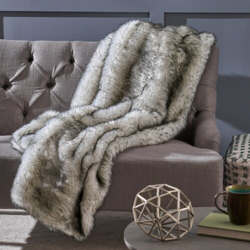 Large white fur throw 2025