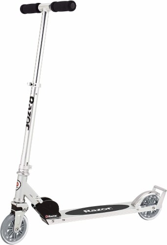 Razor A3 Scooter - Black Perspective: front