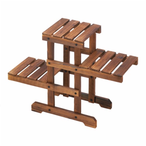 Summerfield Terrace 10018436 Zigzag Pallet Plant Stand Perspective: front