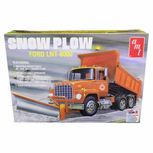 AMT AMT1178 Skill 3 Model Kit Ford LNT-8000 Snow Plow Truck 1 by 25 Scale Model Perspective: front