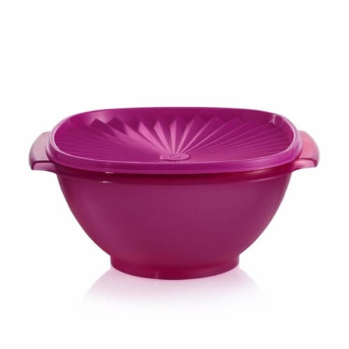 Tupperware 11.75-Cup Square Heritage Bowl - Radish Perspective: front